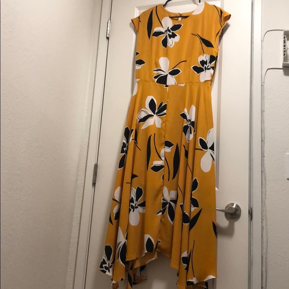 Gorgeous yellow dress